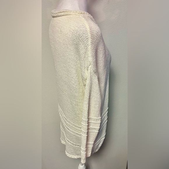 GAP Designed & Crafted Label 
Texture Crewneck Sweater Ivory Color 
Tall Medium - Picture 2 of 6